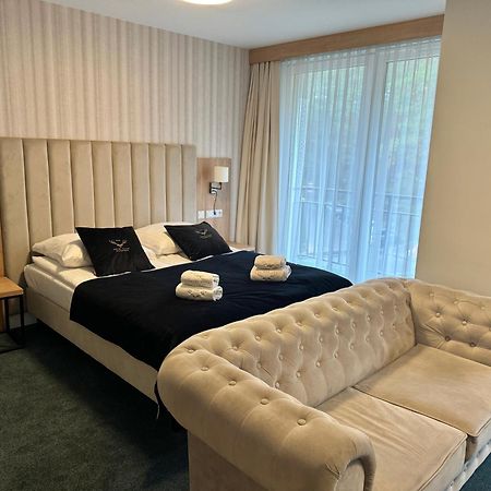 Hotel Echo Cedzyna Екстериор снимка