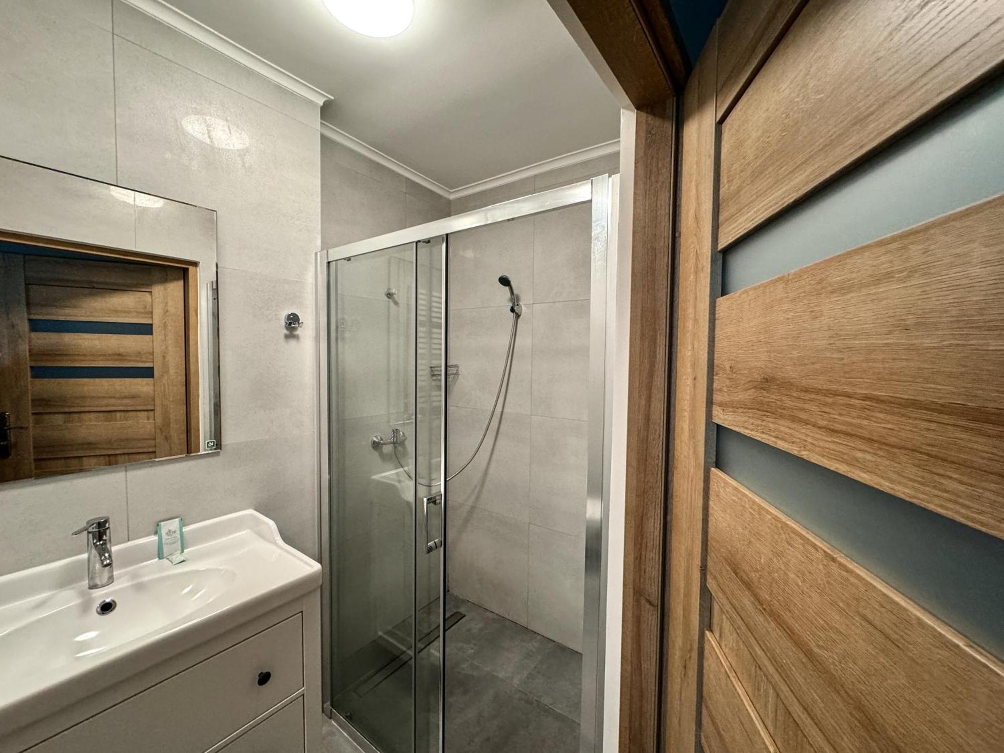Hotel Echo Cedzyna Екстериор снимка