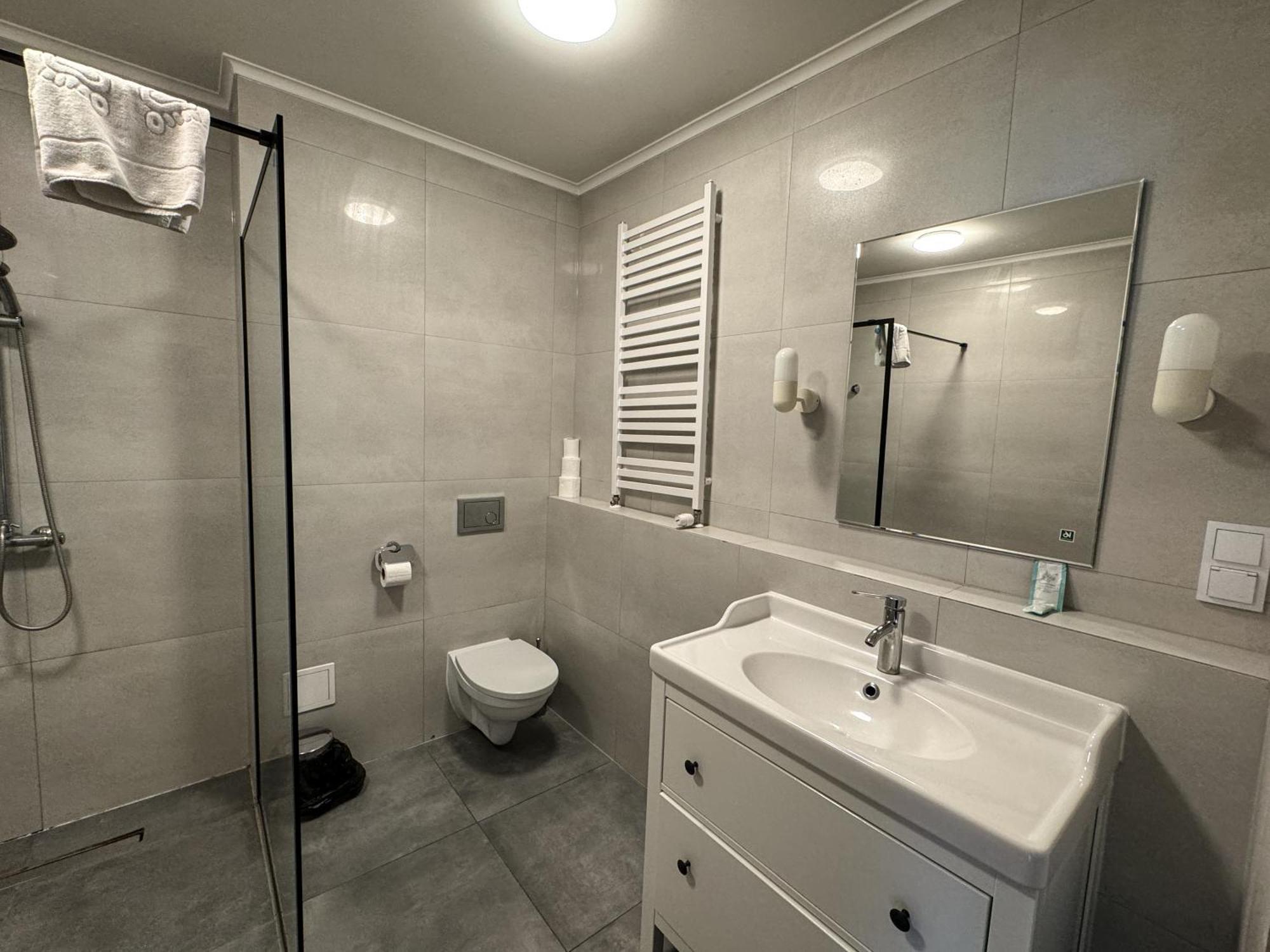 Hotel Echo Cedzyna Екстериор снимка