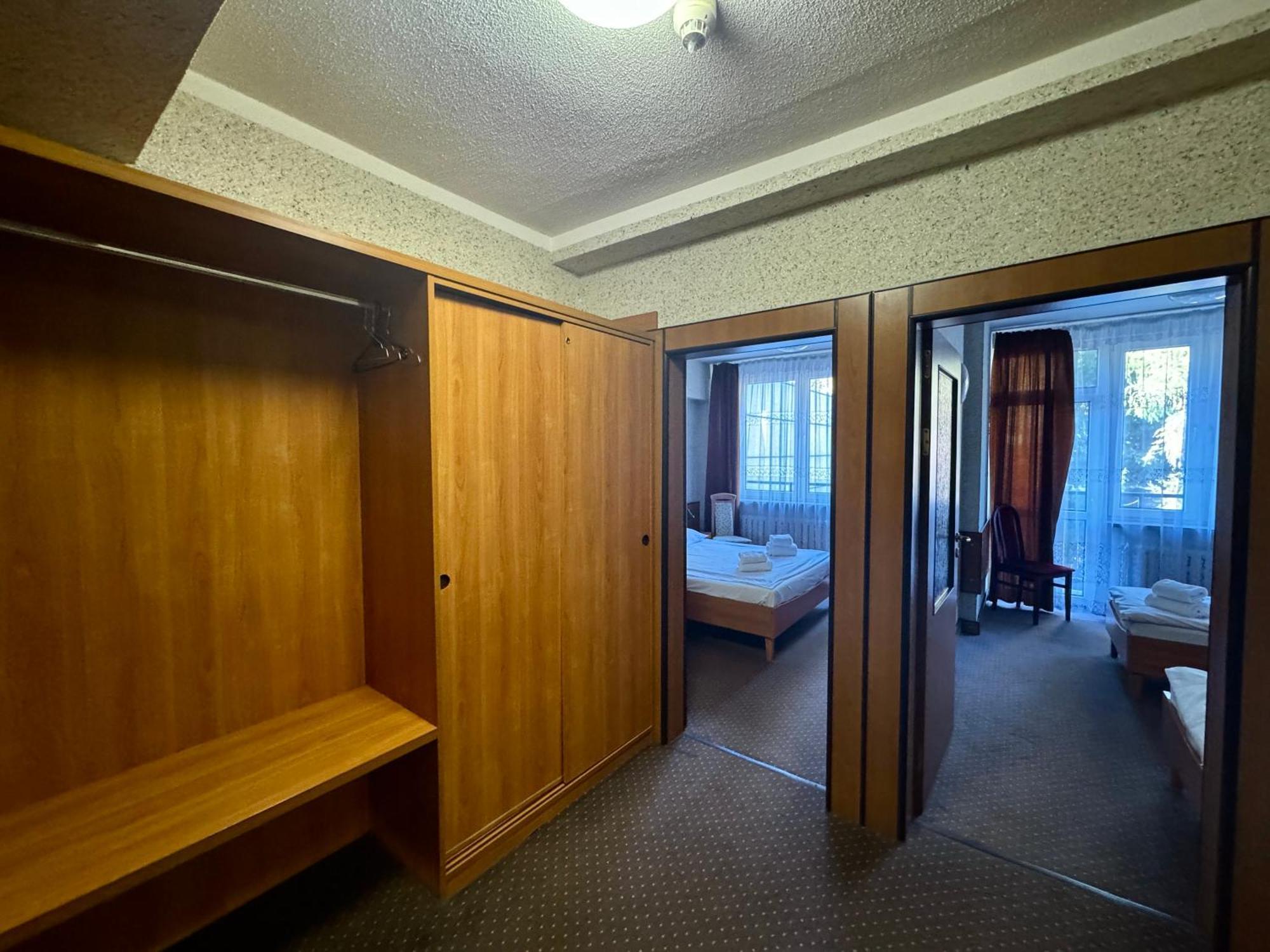 Hotel Echo Cedzyna Стая снимка