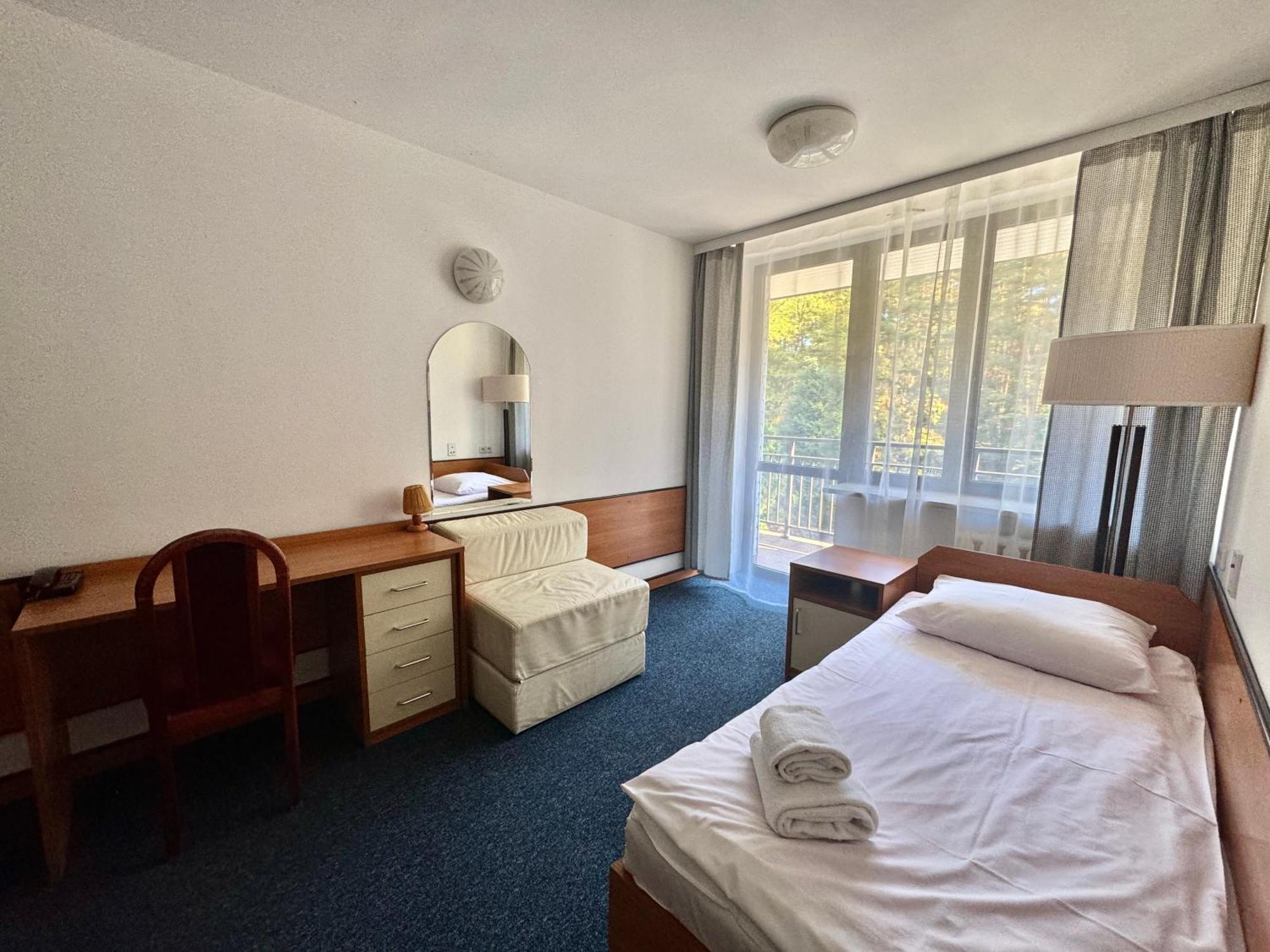 Hotel Echo Cedzyna Стая снимка